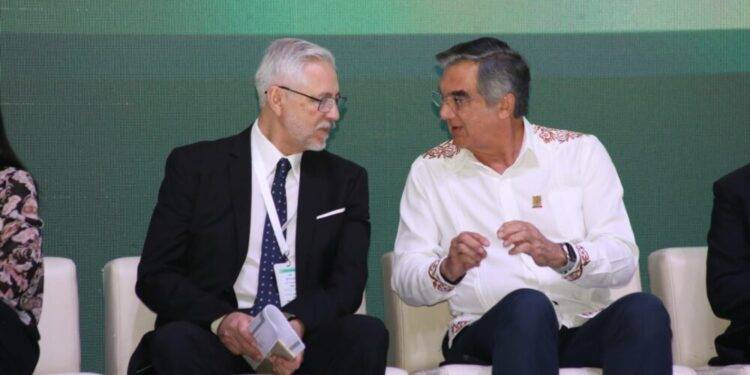 Inaugura Américo la 5ª edición del México Carbon Forum en Tampico
