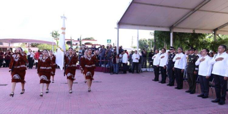 Encabeza Américo desfile cívico-militar: Tamaulipas celebra las Fiestas Patrias en paz