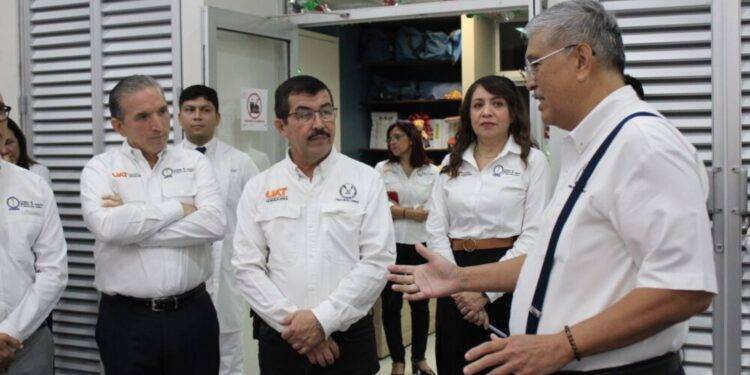 Sostiene rector de la UAT encuentro con universitarios de Medicina Tampico
