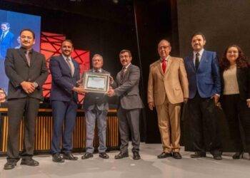 Entregan a la UAT nuevas certificaciones por su calidad educativa