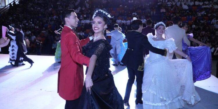 Presenta la UAT con éxito el Festival de Folklor Universitario 2025