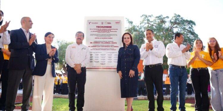 La UAT y gobierno de Nuevo Laredo entregan obras a universitarios