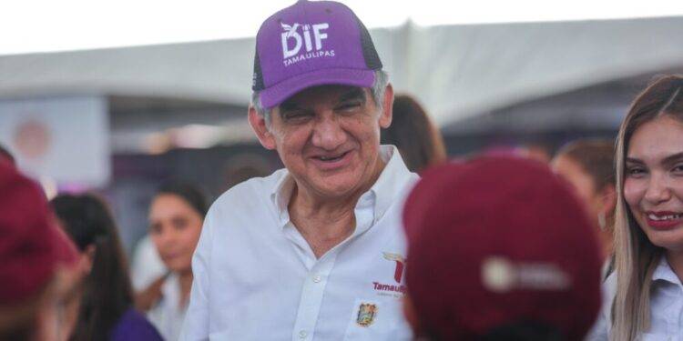 Llevan Américo y María la brigada Transformando Familias hasta el municipio de San Nicolás