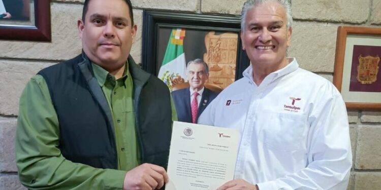 Entrega secretario de Salud nombramientos a funcionarios dentro de la nueva estructura orgánica de esta dependencia