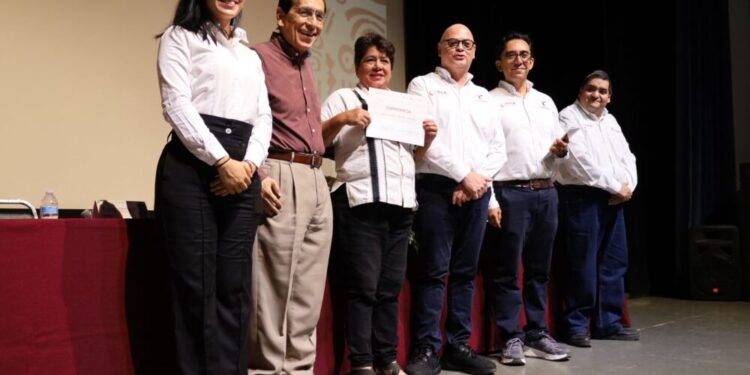 Capacita SABG al Comité de Contraloría Social del PACMyC