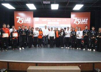 Entrega rector el galardón “Orgullo UAT” tras desempeño histórico de medallistas universitarios