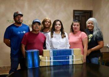 Responde Vero Aguirre a habitantes del ejido Emilio Portes Gil con bomba nueva para el suministro del agua