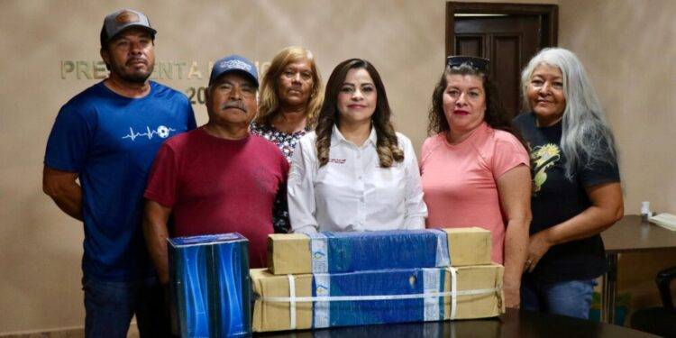 Responde Vero Aguirre a habitantes del ejido Emilio Portes Gil con bomba nueva para el suministro del agua