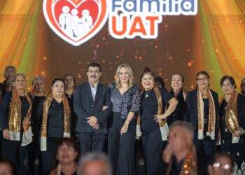 Celebran Gala de Navidad Familia UAT 2025