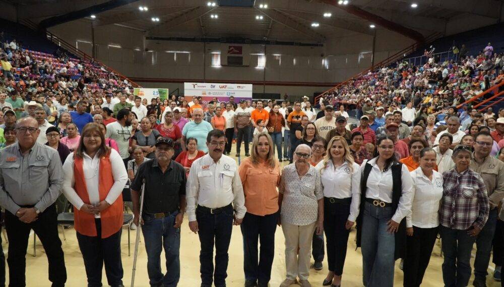 “Lentes con Corazón” reafirma vocación humanista de la UAT