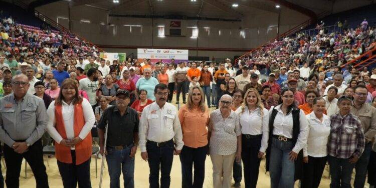 “Lentes con Corazón” reafirma vocación humanista de la UAT