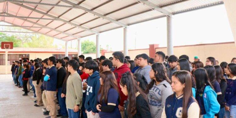 Impulsan concientización estudiantil en los 16 Días de Activismo contra la Violencia hacia la Mujer en San Fernando