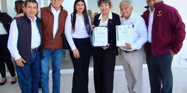 Reconoce Derechos Humanos a la Academia Social de Valores de SEBIEN