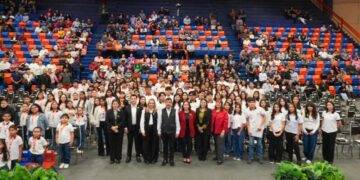 Entrega la UAT reconocimientos a estudiantes del CeINA