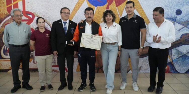 Recibe rector de la UAT reconocimiento de la Federación  Mexicana de Judo
