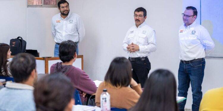 Impulsa rector lazos con la comunidad de la FIC-UAT