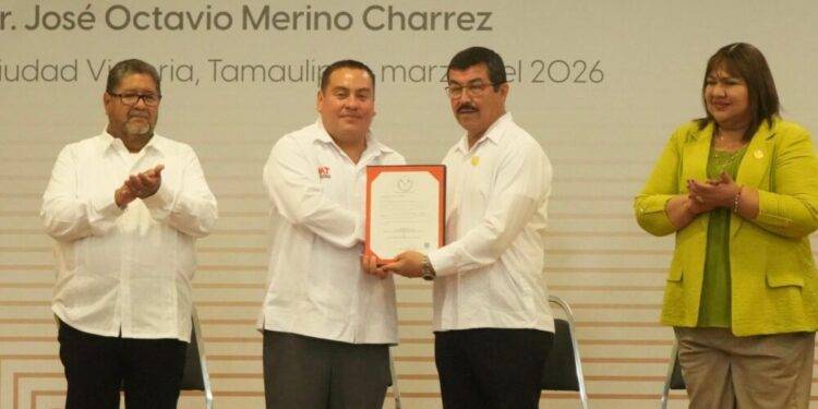 Rinde protesta director electo de la Facultad de Veterinaria de la UAT