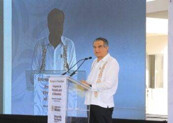 En enlace a la mañanera, presidenta Sheinbaum y Américo entregan viviendas a familias de pescadores en Tamaulipas