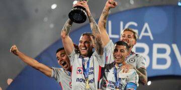 El Cruz Azul le arrebata la Liga MX a los Pumas para alcanzar su décimo campeonato