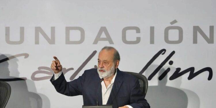 Carlos Slim da un espaldarazo a la política económica de Sheinbaum con una inversión de 5.000 millones de dólares