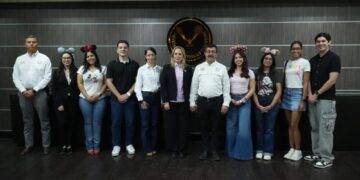 Envía UAT segunda generación de alumnos al programa intercultural de Disney