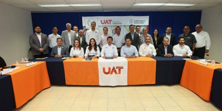 Fortalece la UAT vínculos con clústeres Automotriz y Eléctrico-Electrónico de Tamaulipas