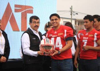 Reafirma rector de la UAT compromiso con la comunidad estudiantil