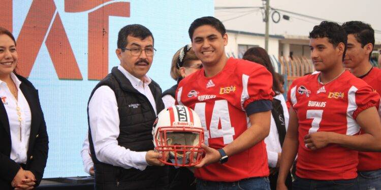 Reafirma rector de la UAT compromiso con la comunidad estudiantil