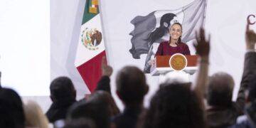 Gobierno suspende clases y pide a IP implementar home office por inauguración del Mundial
