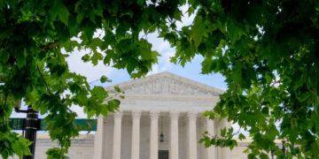 Suprema Corte de EU frena intento de Trump de eliminar la ciudadanía por derecho de nacimiento