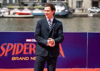 Lionel Messi conoce a Spider-Man en un divertido video promocional de la próxima película