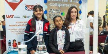 Con asesoría de la UAT alumnas de primaria crean filtro ecológico de agua