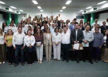 Impulsa la UAT el talento científico con el concurso “Tesis en 3 Minutos”