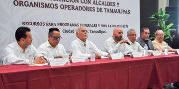 Capacitan a municipios sobre programas federales y medición de aguas nacionales
