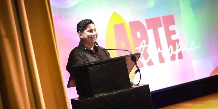 Presenta Injuve taller “Espacio Creativo”