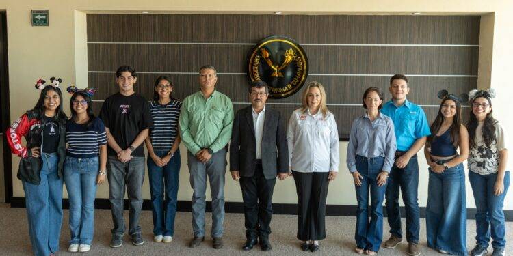 Afianza UAT movilidad internacional de estudiantes en el programa Disney 2026