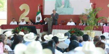 En Hidalgo, reitera Américo colaboración para impulsar desarrollo de los municipios
